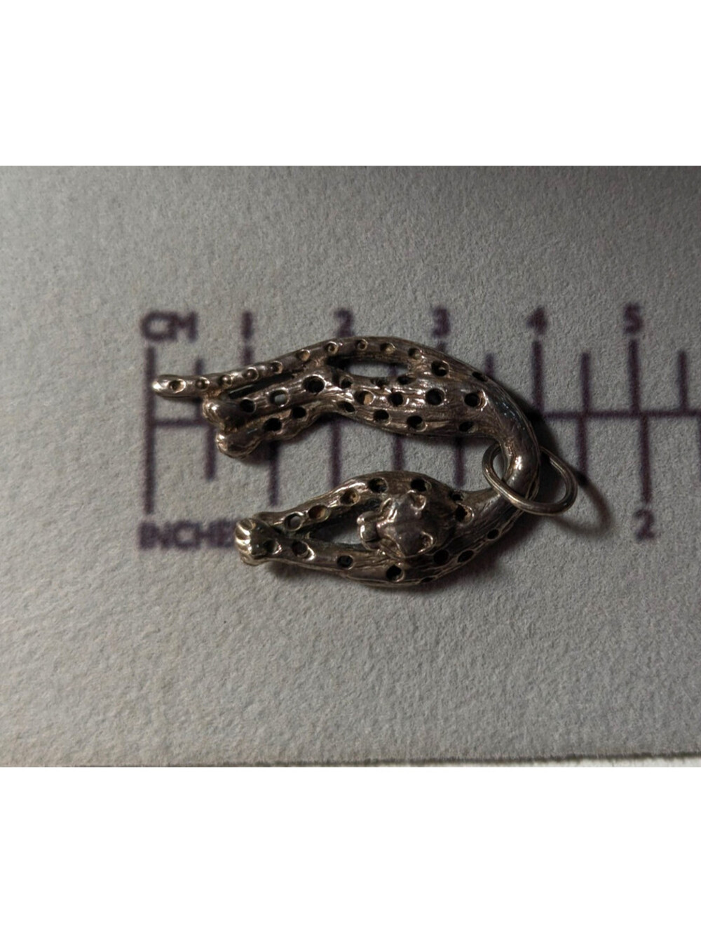 Elegant Sterling Silver 925 Chic Lying Cheetah Occasional Charm Pendant 10.40g - Picture 7 of 7